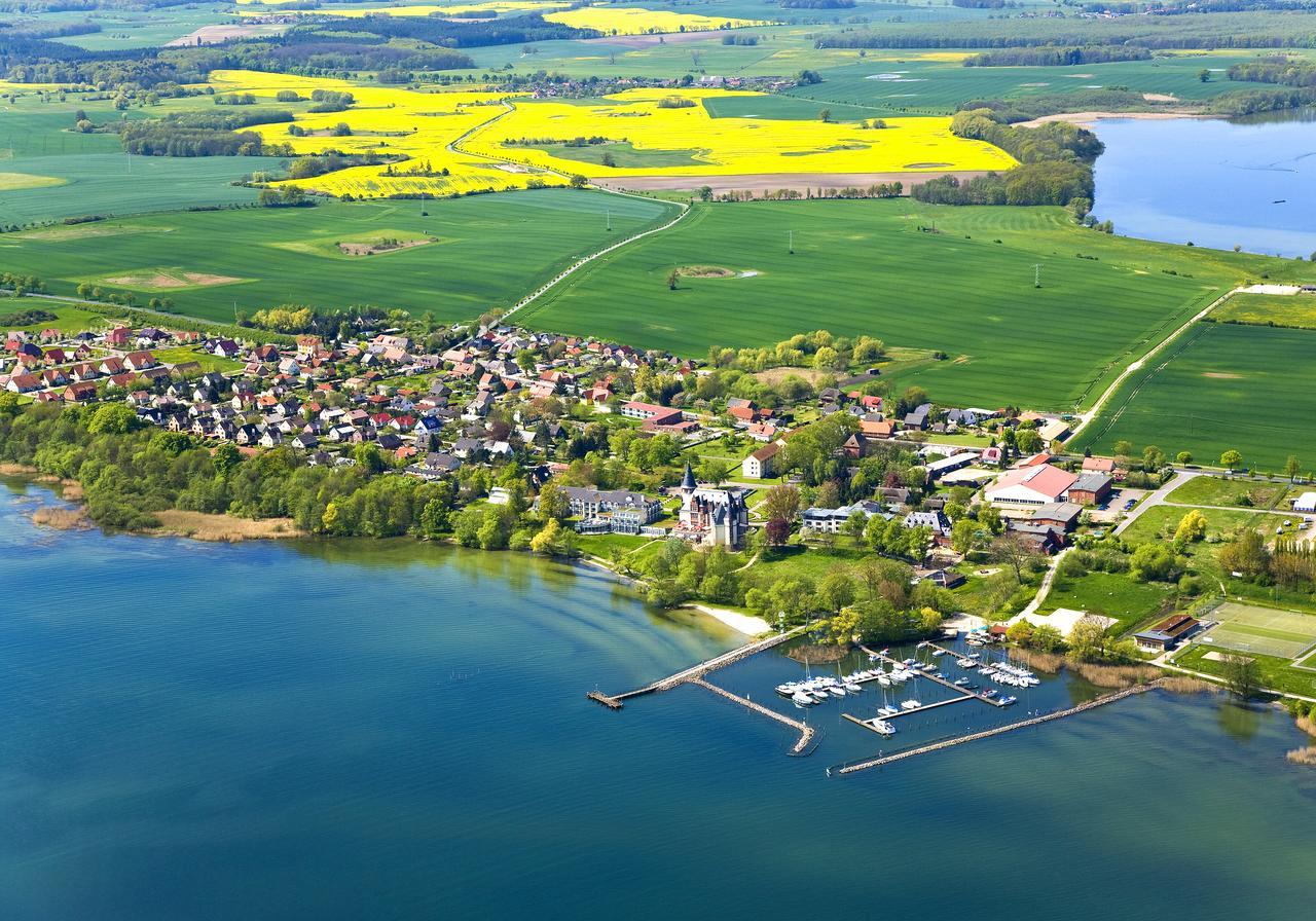Seehotel Schloss Klink Exterior photo